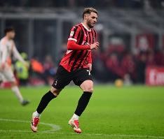 S-希门尼斯经纪人否认转会传闻：他不会离开米兰，都是假消息